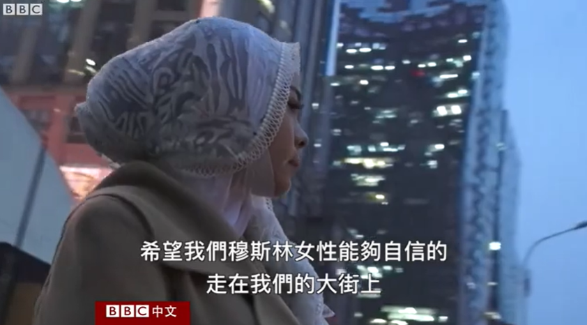 شجاعة ارتداء الحجاب: إيمان وجمال المرأة المسلمة