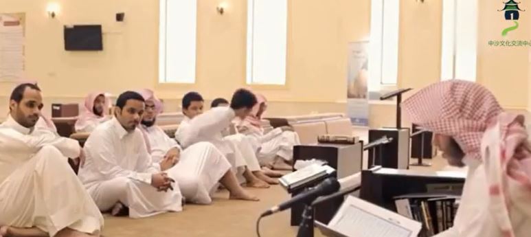 محنة الإنسان المعاصر: يعيش، لكنه نسي لماذا يعيش (باللغة الصينية)