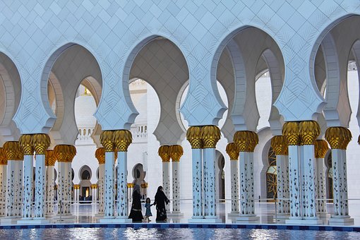 المسلمات الجدد: هل يُعقل أن يكون الحجاب عائقًا؟ (باللغة الصينية)