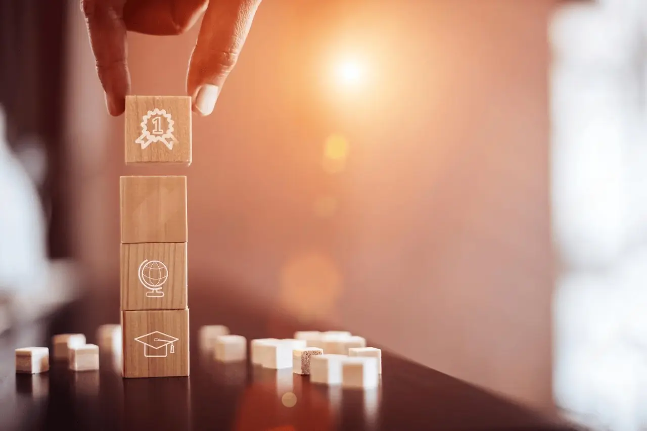 التأهيل والتمكين